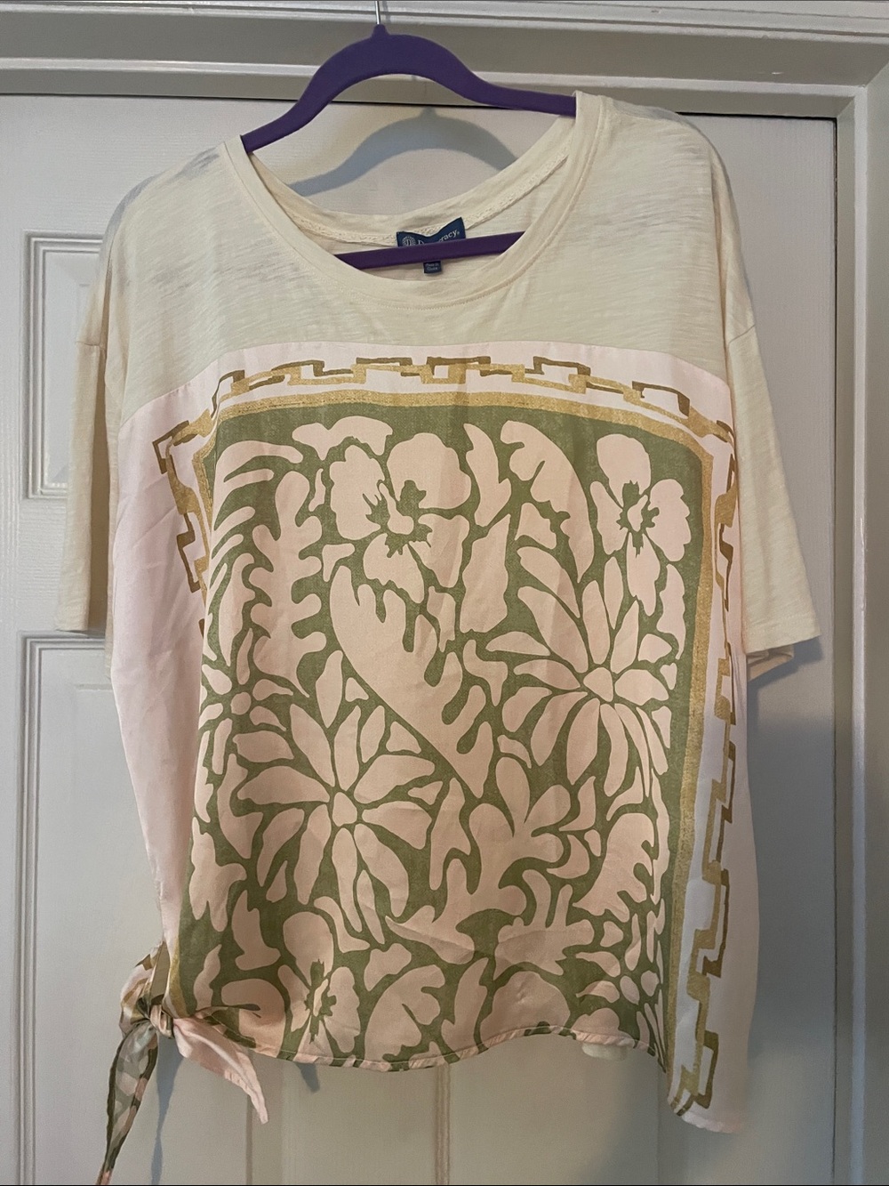 Democracy Cream & Olive Silky Front Floral Short Sleeve Tie-Hem T-Shirt - XL